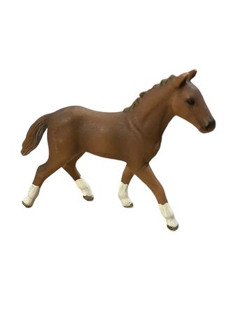 Figurine Schleich Cheval / Poulain de Hanovre N•13730