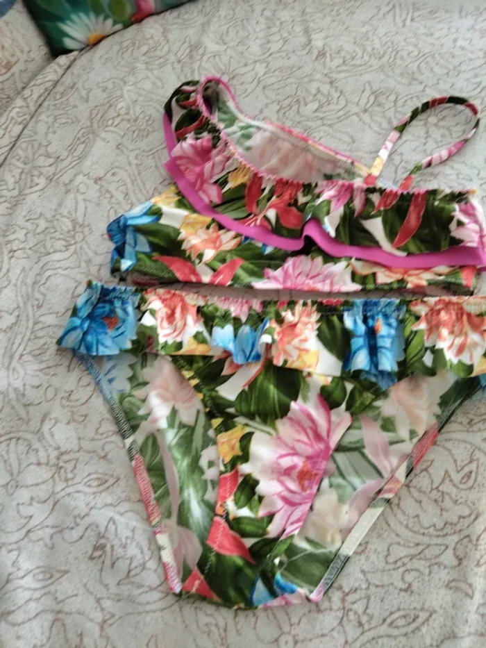 Maillot de bain 2 pièces 10 ans - photo numéro 2