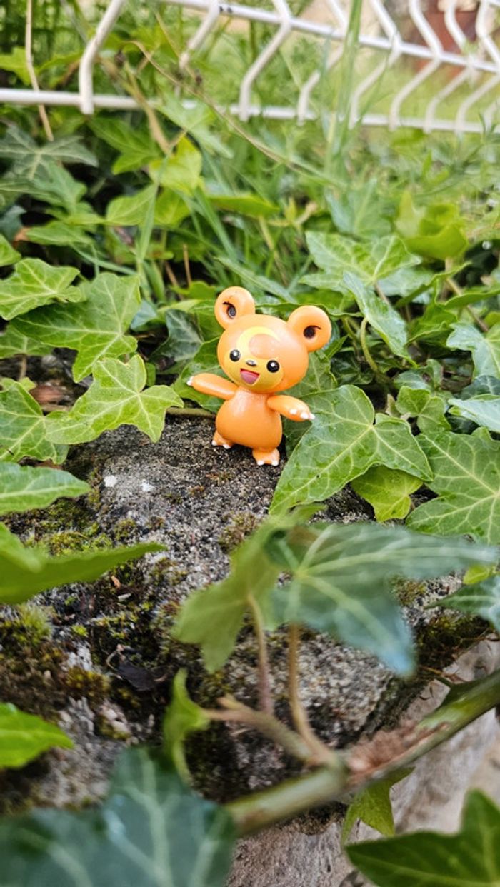 Super figurine Pokemon Nintendo Teddurisa - photo numéro 2