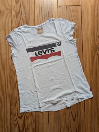 T-shirt Levis