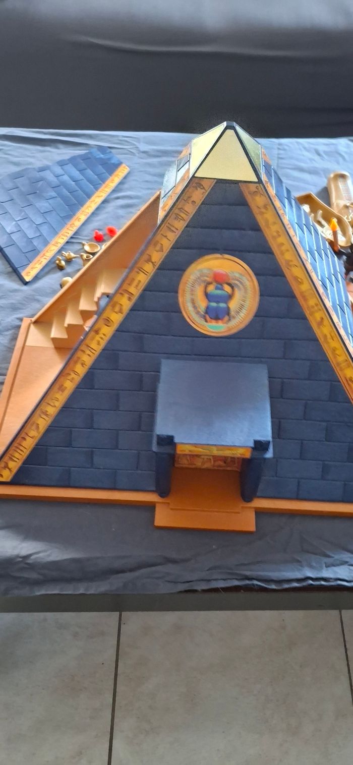 Lot Playmobil Pyramide Égyptienne avec Momies, personnages,Trésor et Accessoires - photo numéro 4