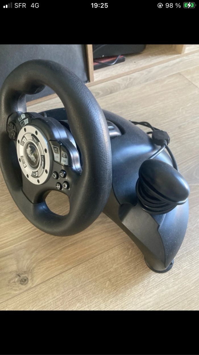 Volant PC et PS2 - photo numéro 5