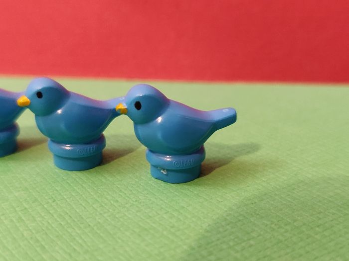 Lot 3 oiseaux bleus Lego - en parfait état - vrai Lego - photo numéro 5