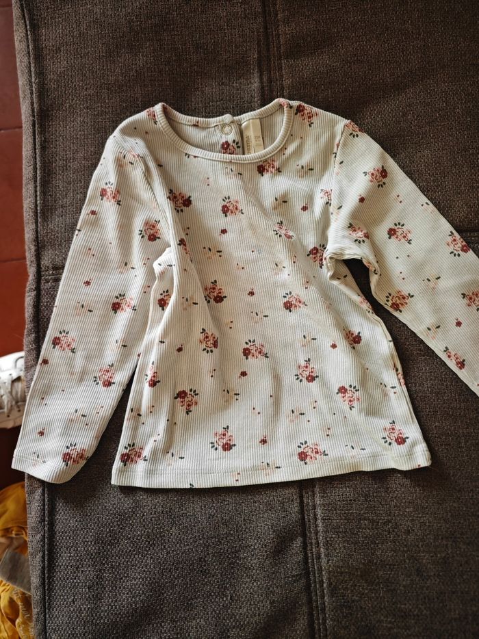 Lots vêtements bébé fille 24 mois - photo numéro 5