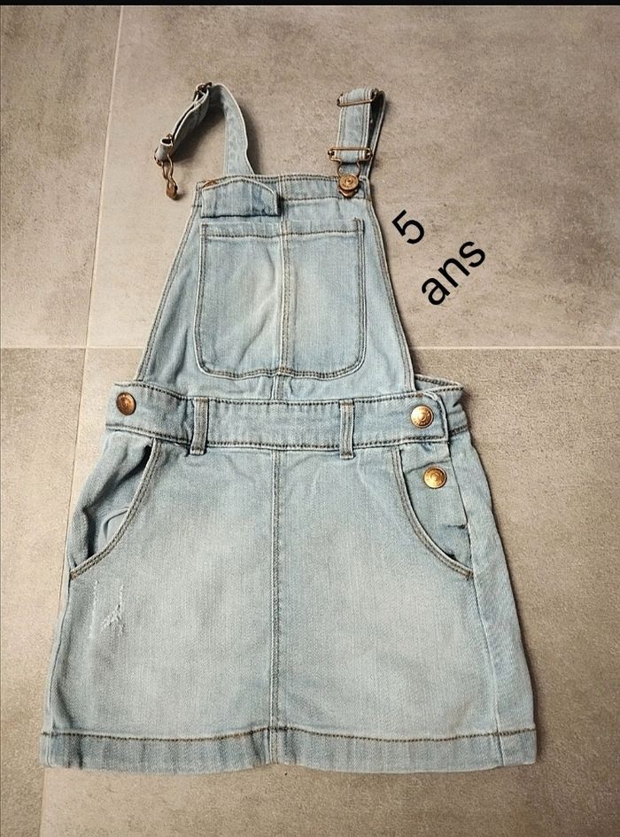 5 ans kiabi robe salopette en jean toutes saisons /Excellent état - photo numéro 5