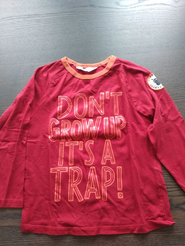 T shirt H &M taille 4/6 ans