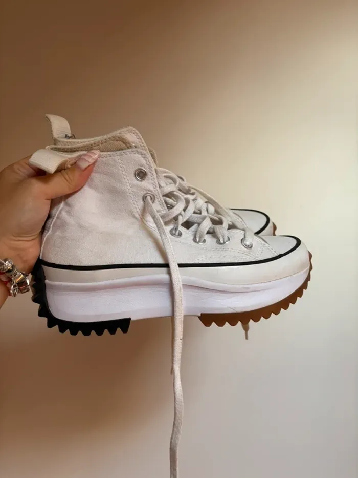 Converse Run Star Hike