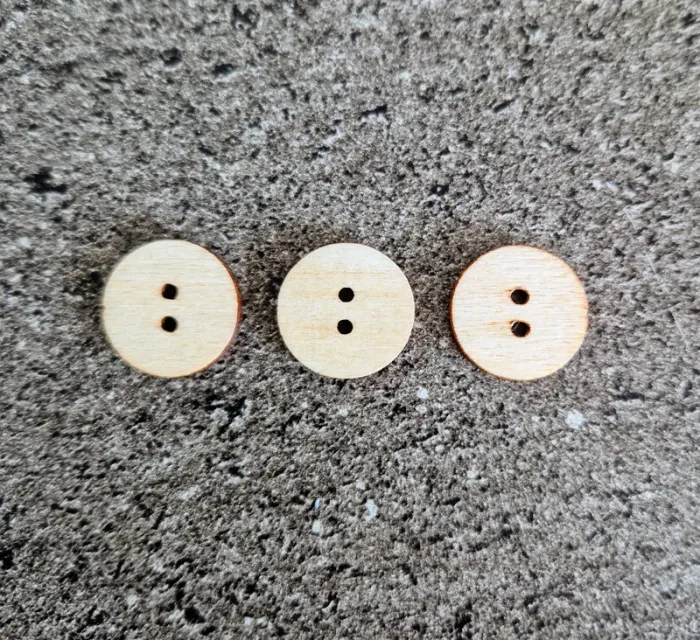 Lot de 3 boutons en bois vintage - photo numéro 2