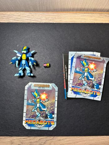 Jouet figurine action figure vintage Hasbro takara medabots , cyandog dog-4157