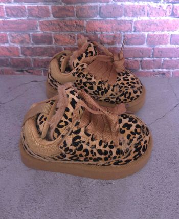 Baskets polaires filles léopard tendances - Taille 23 - NEUVES 🌟