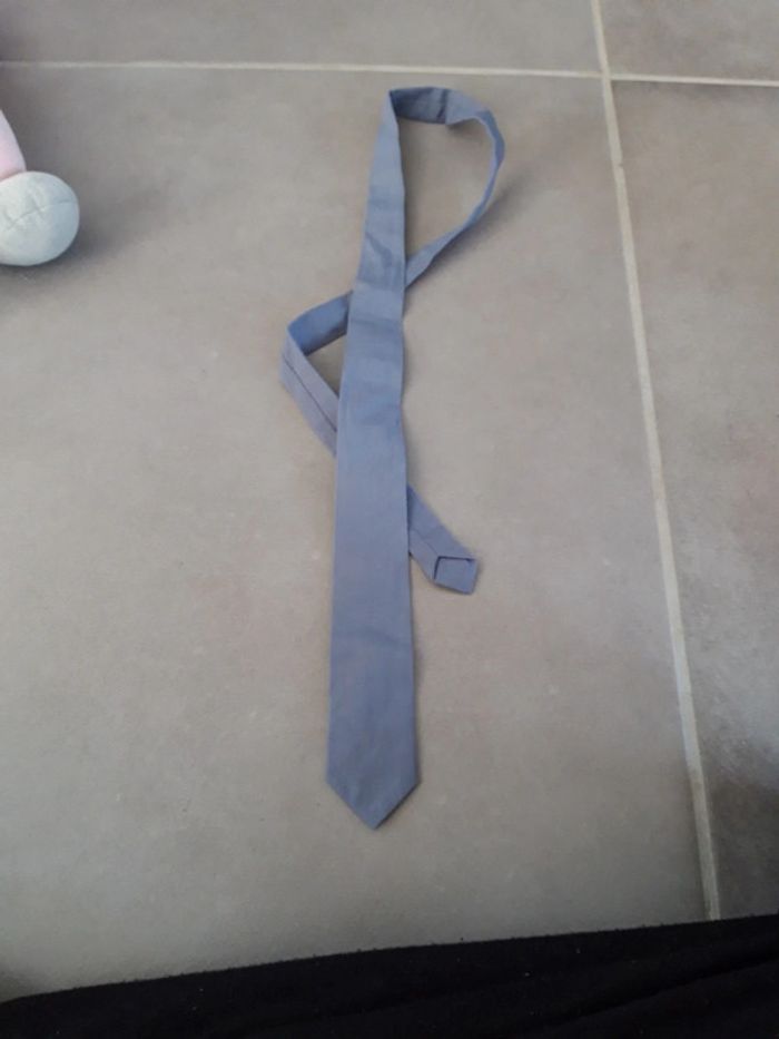 Cravate grise 3/4ans Dpam