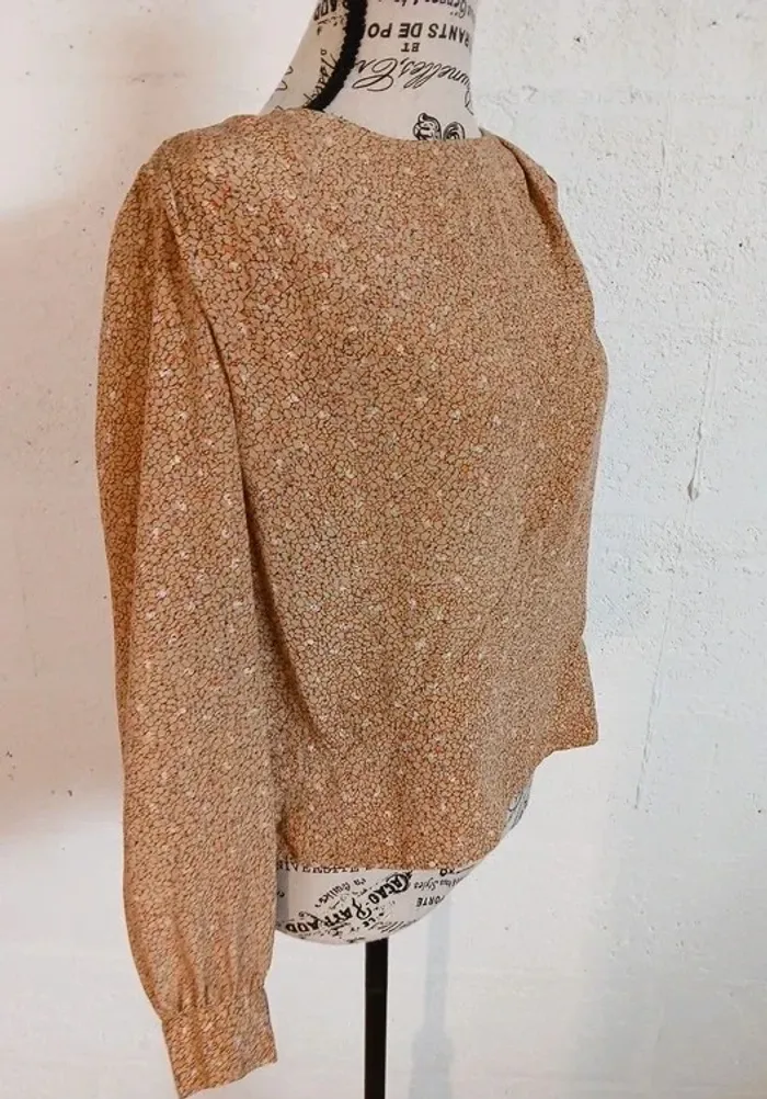 👚 Chemisier beige à motifs – Taille S / petit M – Très bon état - photo numéro 3