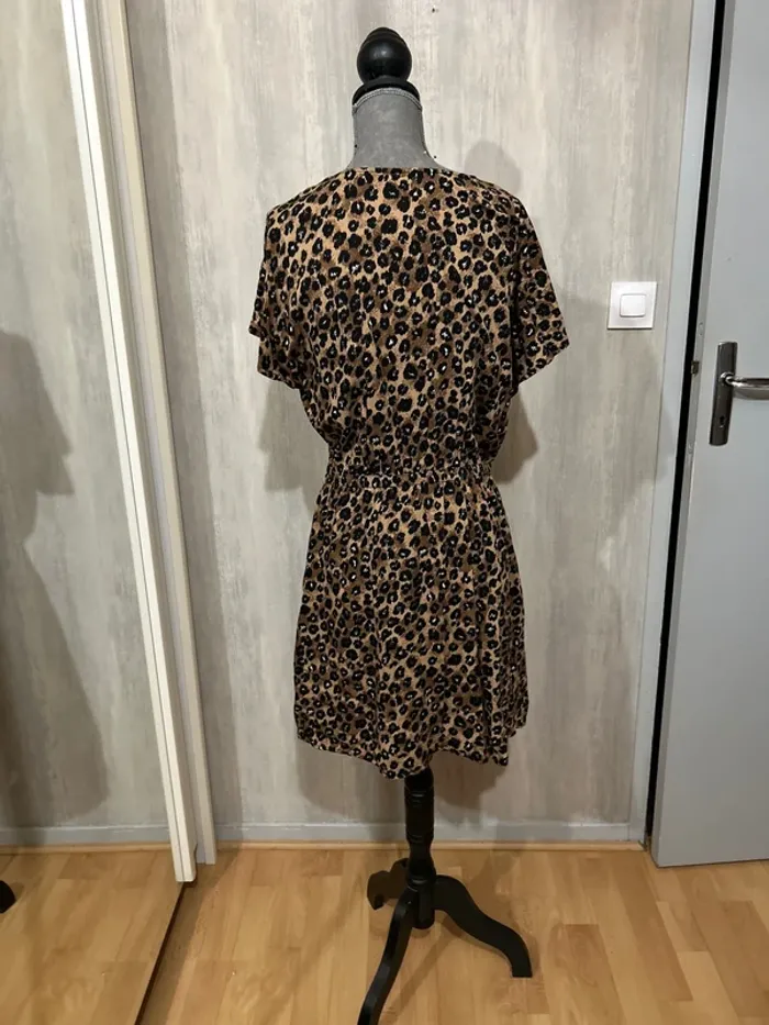 Robe marron et noir - photo numéro 7