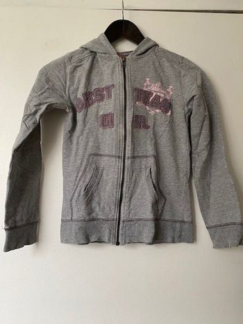 Gilet zippé à capuche