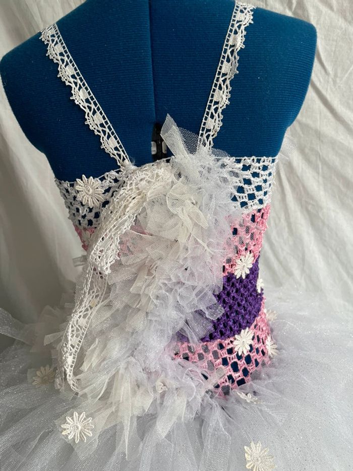 Robe 8/10 ans de princesse - photo numéro 6