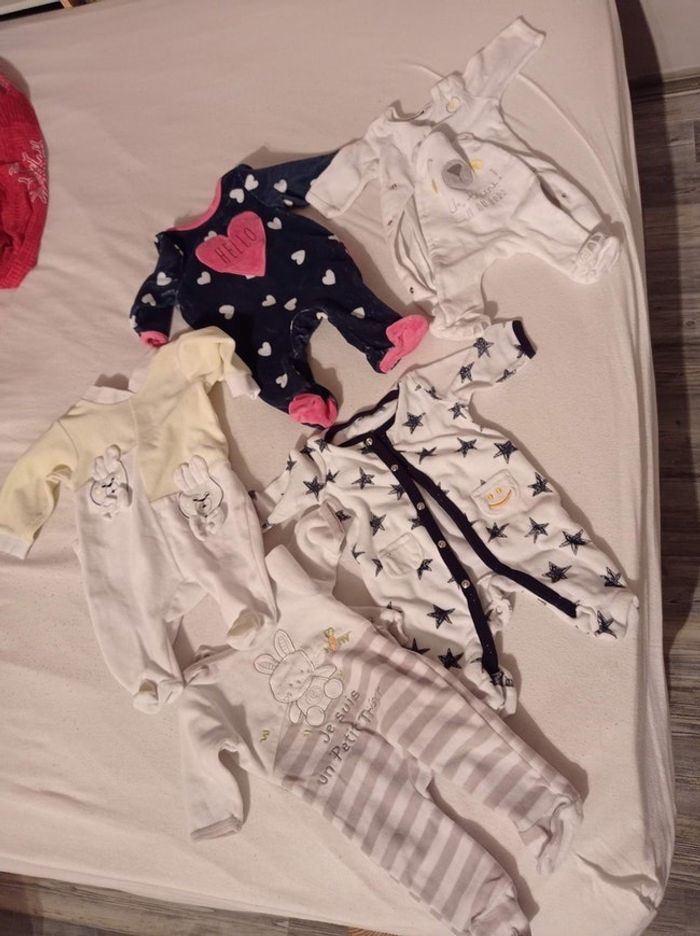 Lot fille 1 mois - photo numéro 2