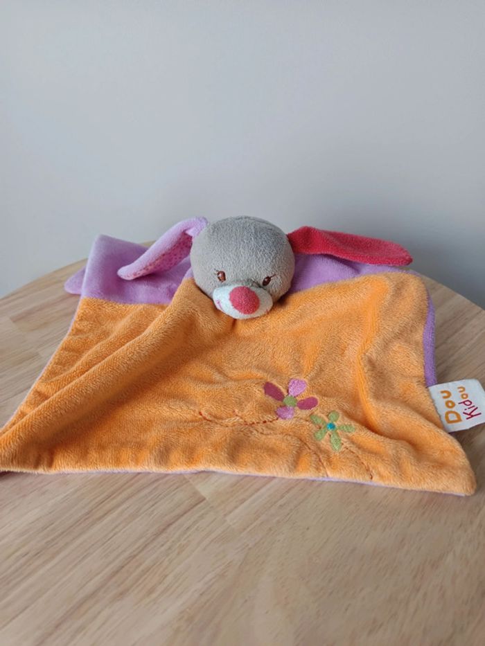 Doudou chien gris , orange et violet dou kidou