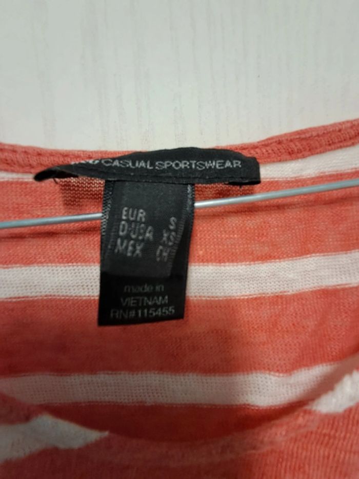 Tee-shirt taille 36 - photo numéro 2
