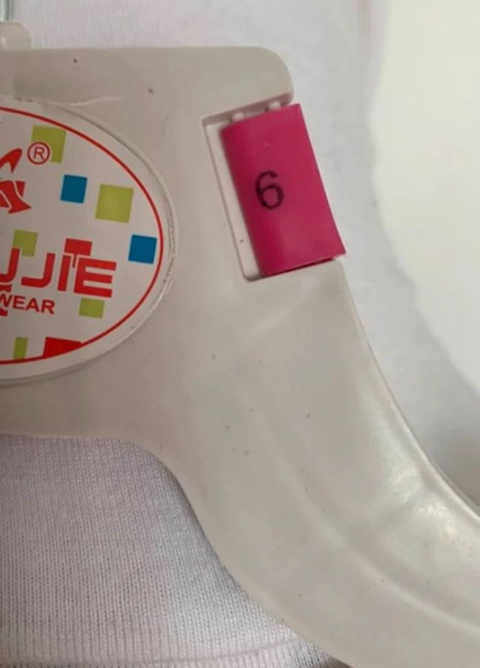 Robe de cérémonie fille 6 ans sur mesure (traîne & strass) housse incluse - photo numéro 6