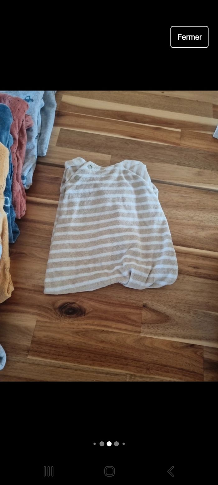 Pyjamas 6 mois - photo numéro 7