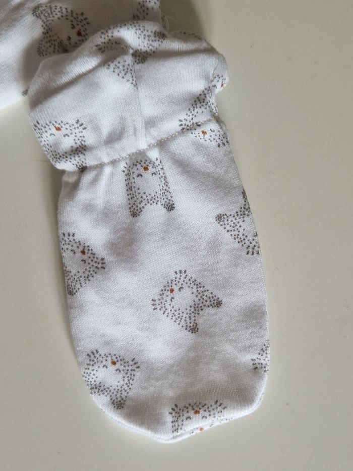 Paire de gants blanc coton bébé - photo numéro 2