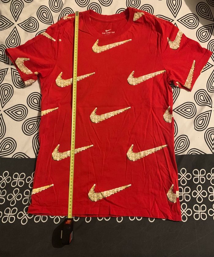 Beau tee shirt nike original couleur rouge avec logo en strass - photo numéro 2