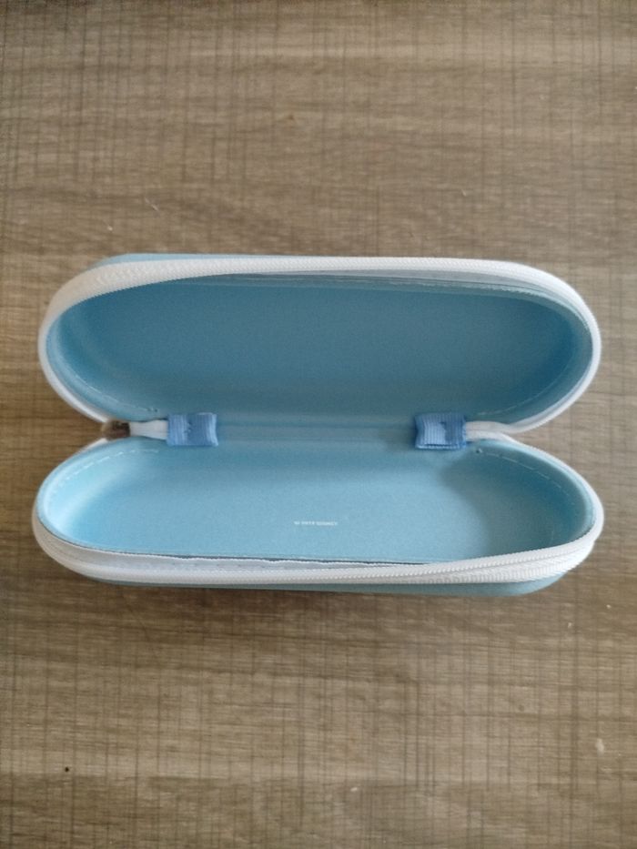 Boitier à lunettes reine des neiges - photo numéro 2