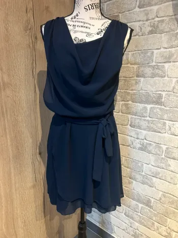 Robe fluide bleu nuit taille 36