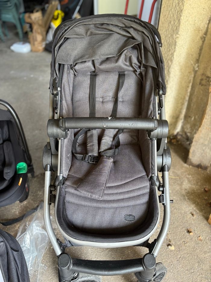 Poussette Chicco - photo numéro 2