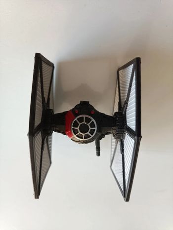 Figurine Star Wars - TIE Fighter du Premier Ordre