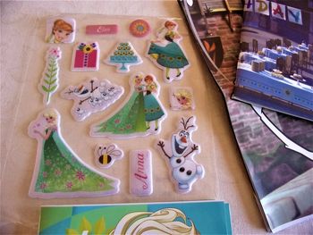 Coffret Reine des Neiges - création ..stickers - NEUF