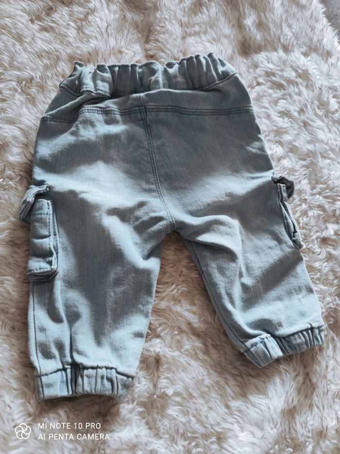 Jean 6 mois neuf - photo numéro 4