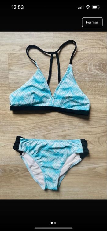 Joli maillot de bain 2 pièces