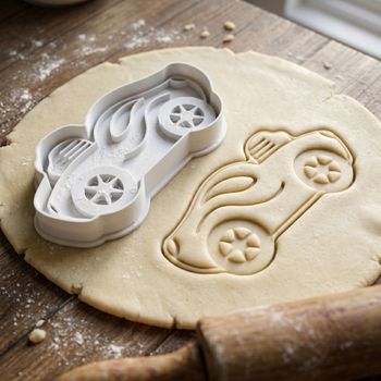 Emporte-pièce Voiture de Course Découpoir Biscuit Pâte à Sucre Thème Sport Automobile