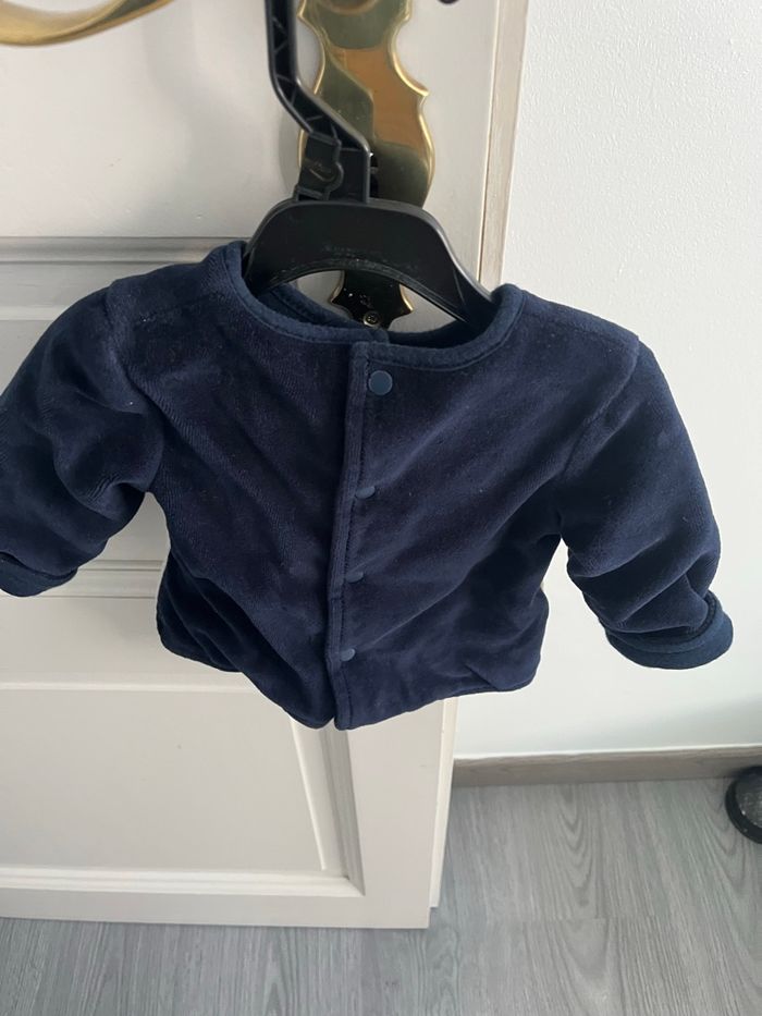 Lots gilets 3 mois - photo numéro 4