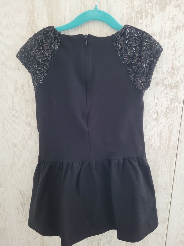 Lot robe marque okaidi 6 ans - photo numéro 3