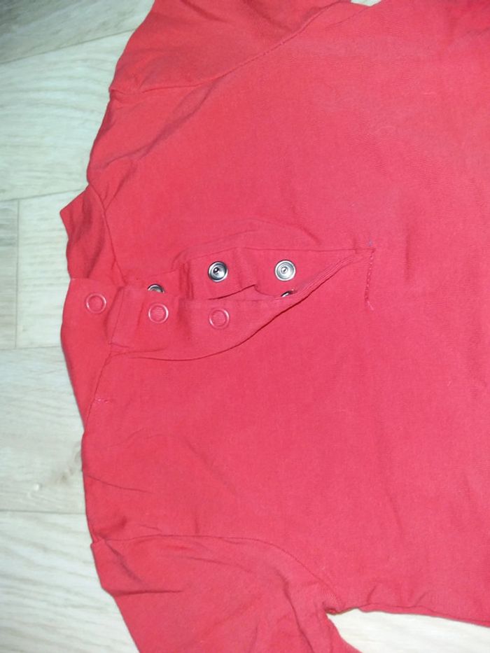 Sous pull imprimé en excellent état - photo numéro 4