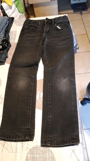 Jeans 8 9 bon etat