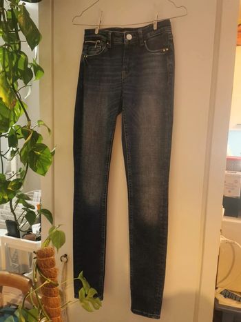 Jean ONLY