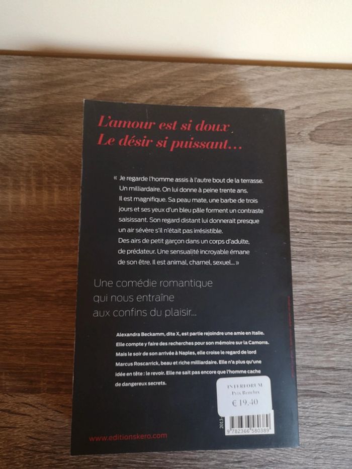 Livre broché romance Une proposition de A.J Molloy - photo numéro 2