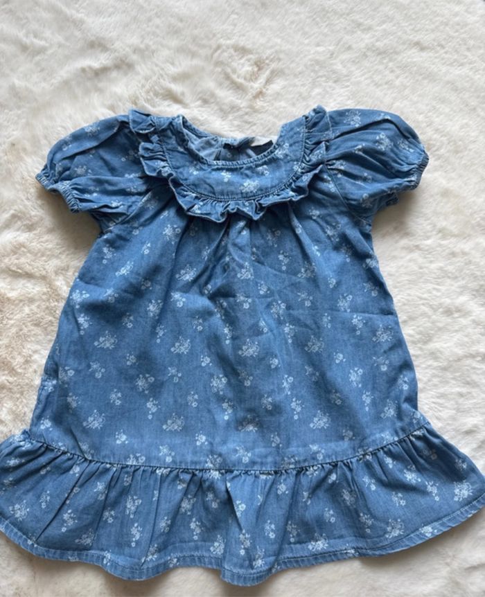 Robe en jeans primark 9-12 mois