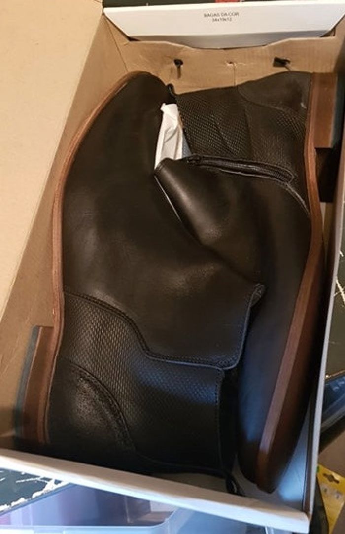 Boots noirs tout cuir pointure 45 - photo numéro 3