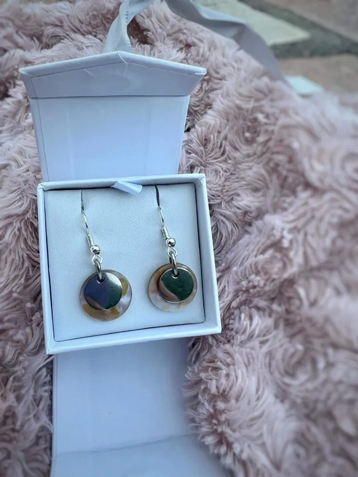 Boucles d’oreilles Neuves 🫶 - photo numéro 2
