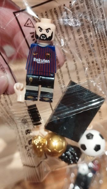 Personnage lego football neuf Luis Suarez FC Barcelone