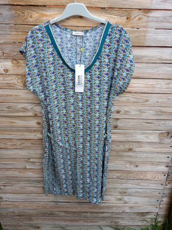 Jolie robe fluide neuve