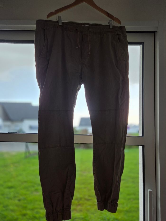 Pantalon beige - photo numéro 2