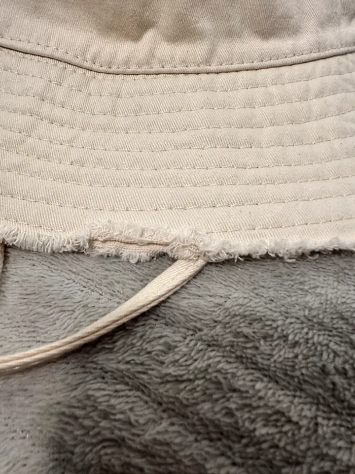 Bon beige à lanière - photo numéro 2