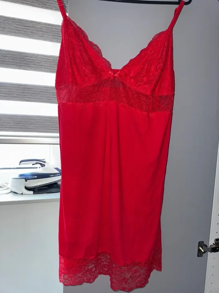 Nuisette rouge taille L - photo numéro 2