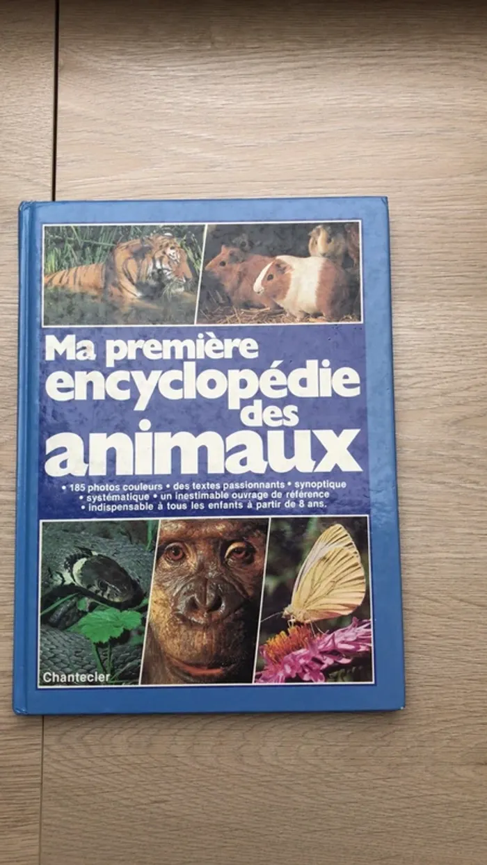 Livre la première encyclopédie des animaux
