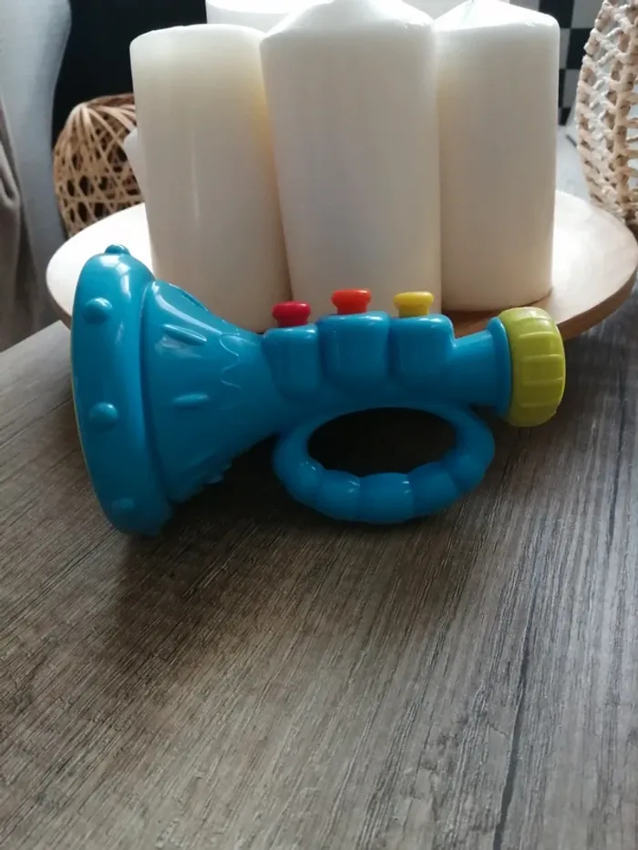 jouet bébé "La trompette perd la tête" - photo numéro 5